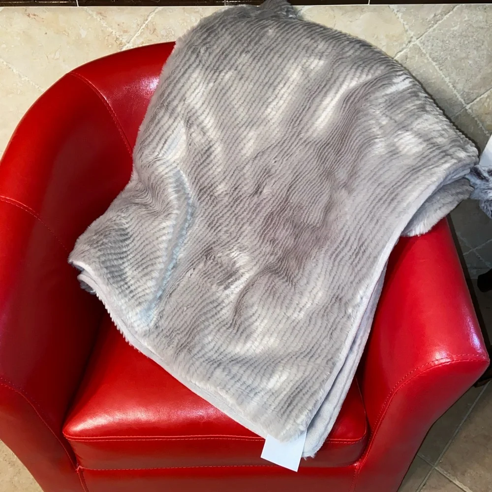 Like new Faux Fur gray lined Throw West Elm